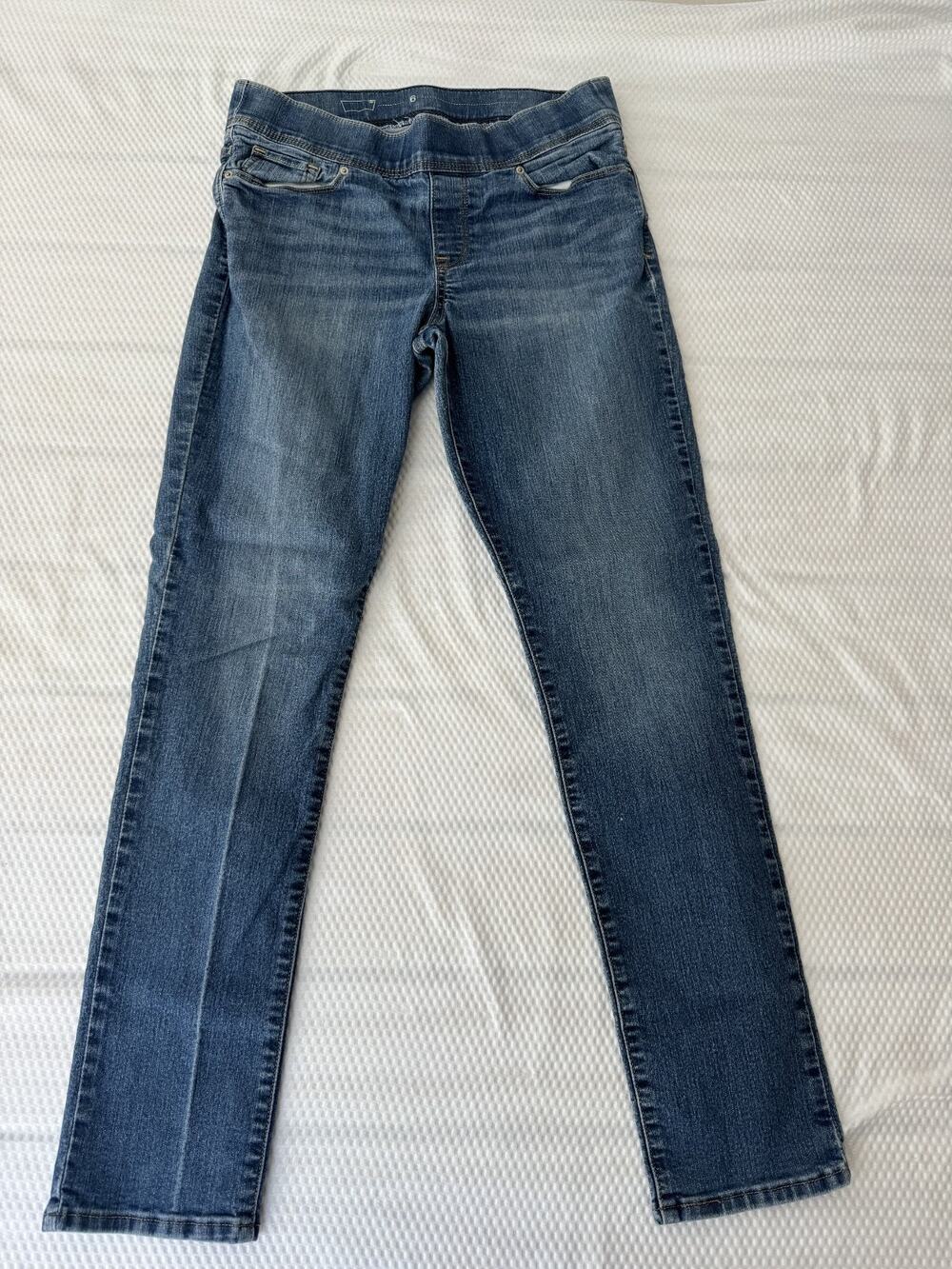 Levi Women Skinny Jeans 6
